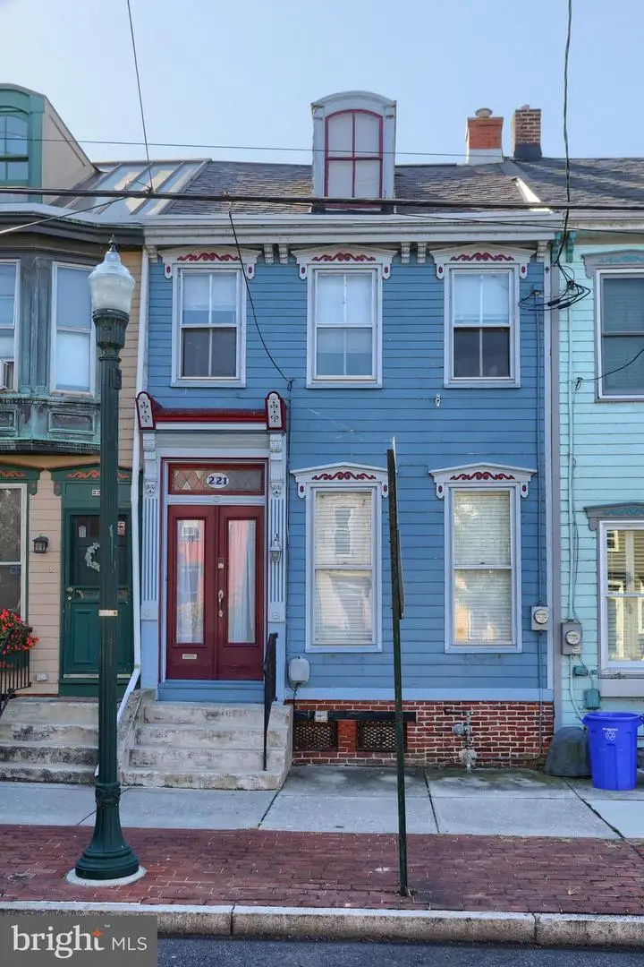 221 Verbeke St, Harrisburg, PA 17102 - #1