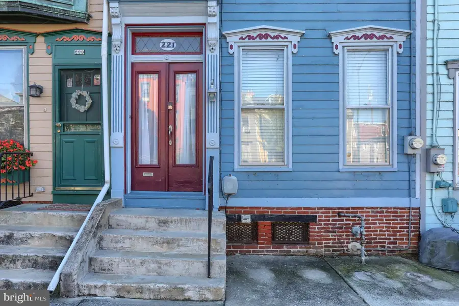 221 Verbeke St, Harrisburg, PA 17102 - #3