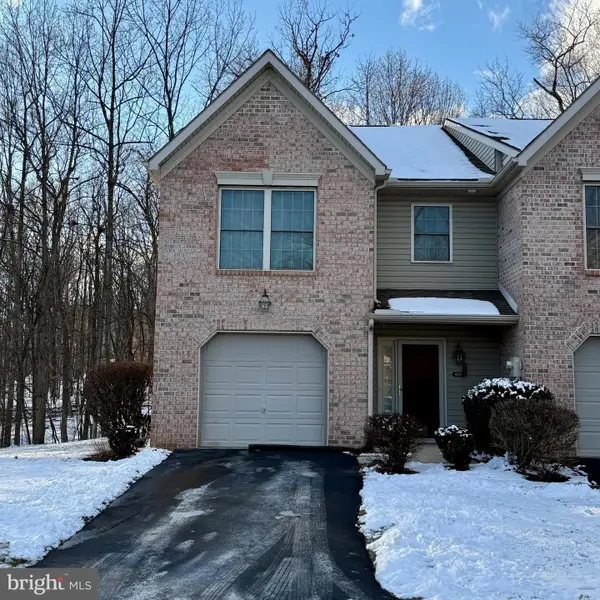 423 Park View Dr, HARRISBURG, PA 17110