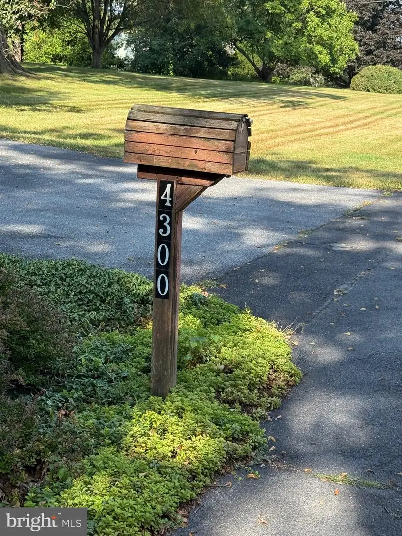 4300 Meadowcrest Rd, Harrisburg, PA 17112 - #2