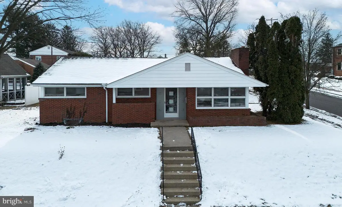 236 W Granada Ave, Hershey, PA 17033 - Image #1