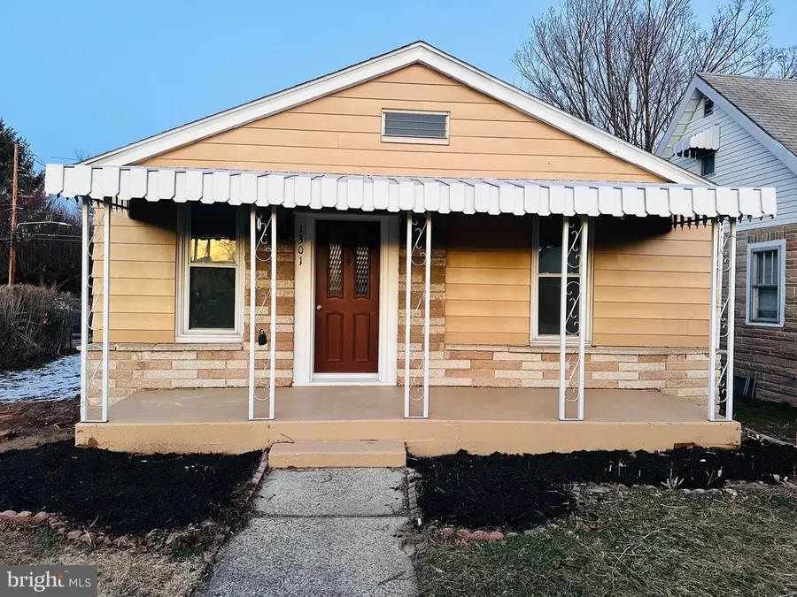 1301 S 18th St, Harrisburg, PA 17104 - #2