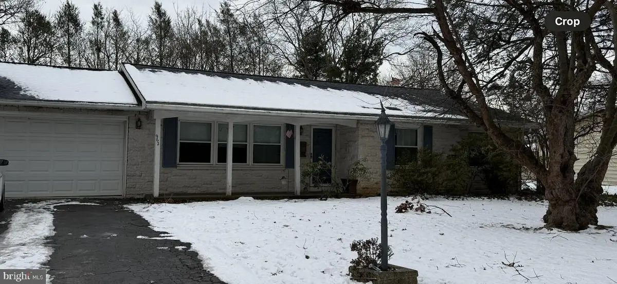 962 W Areba Ave, Hershey, PA 17033 - Image #1