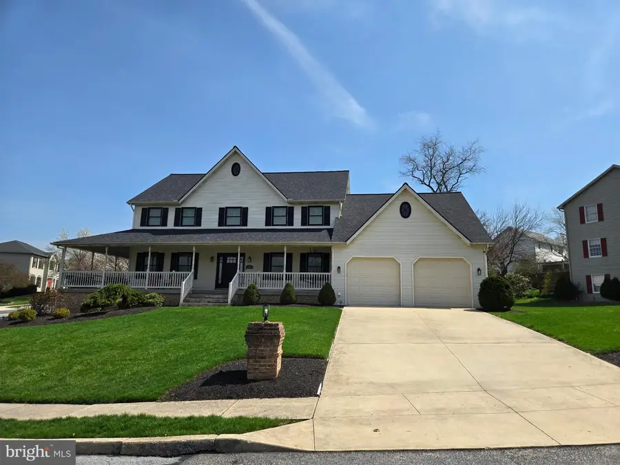 5762 Nesbit Dr, Harrisburg, PA 17112 - #2