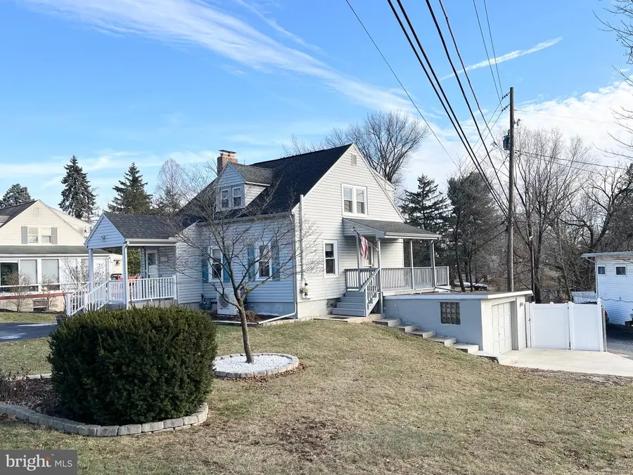 4061 Locust Ln, Harrisburg, PA 17109 - #2