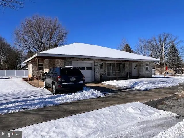 125 N Roosevelt Ave, Hershey, PA 17033 - #2