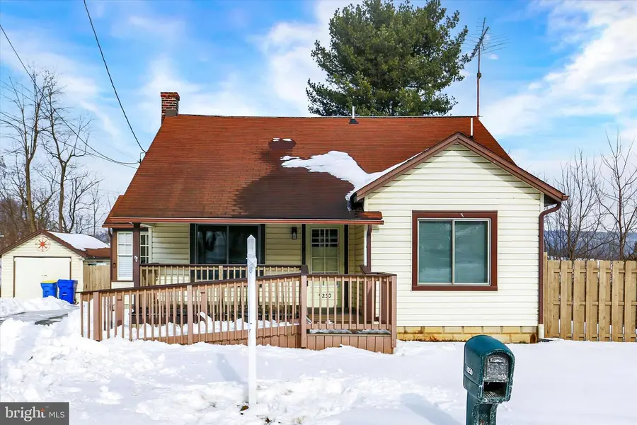 9250 Jonestown Rd, Grantville, PA 17028 - Image #2