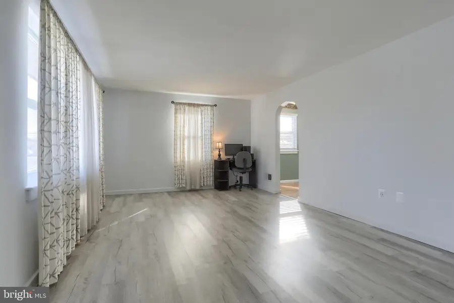 34 Carolyn St, Harrisburg, PA 17112 - #3