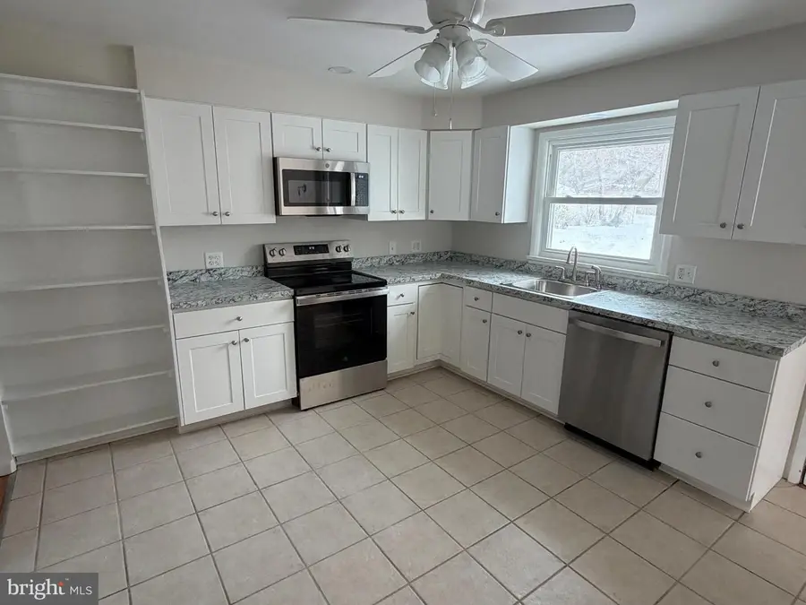 1601 Woodcrest Rd, Harrisburg, PA 17112 - #2