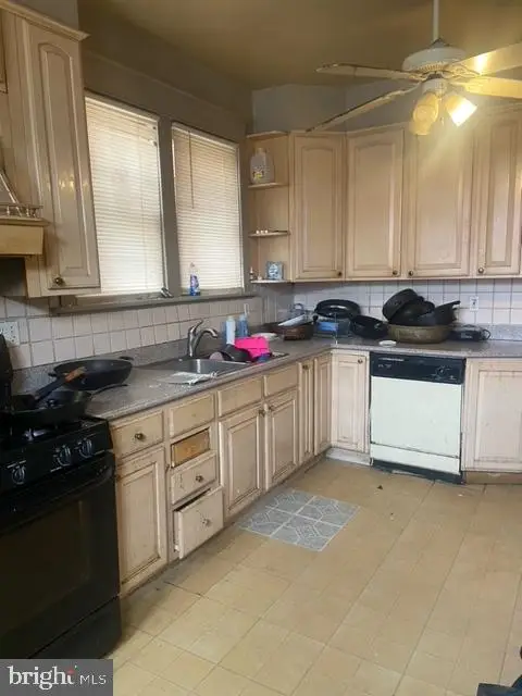 2012 Chestnut St, Harrisburg, PA 17104 - #3