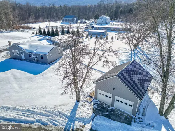 8690 Route 25, LYKENS, PA 17048