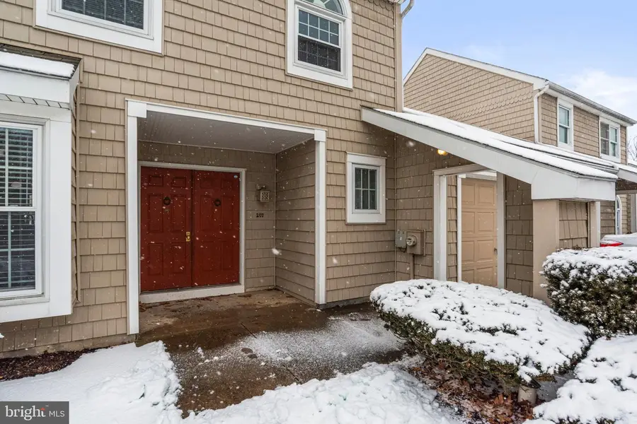 207 Crescent Dr, Hershey, PA 17033 - #3