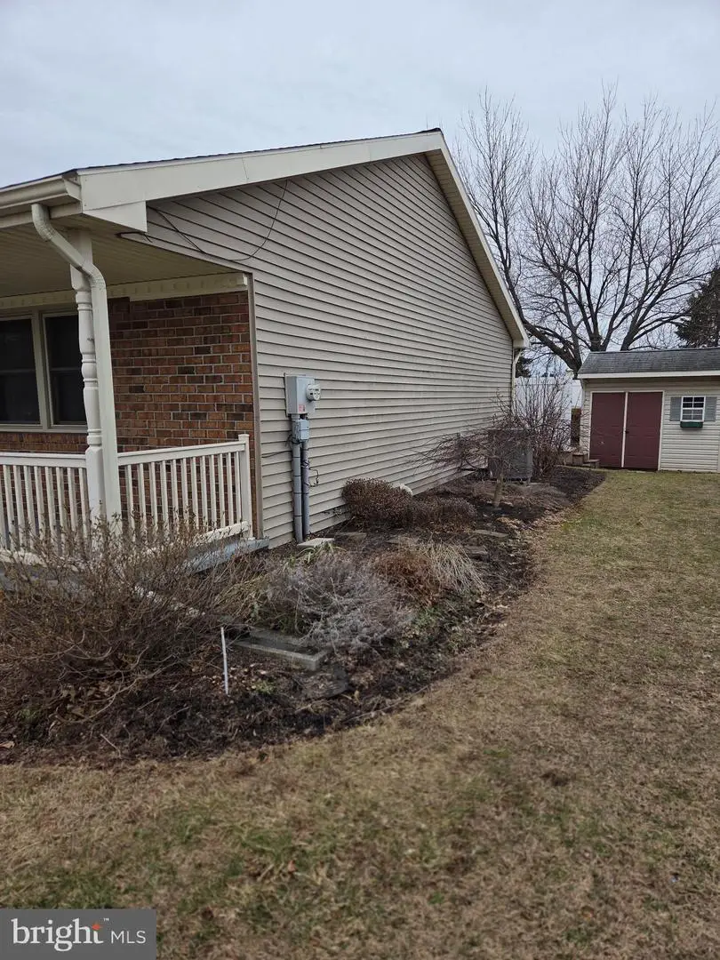 1391 Woodridge Dr, Middletown, PA 17057 - #2