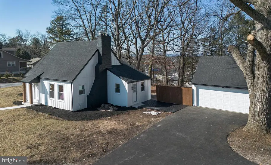 8050 Chambers Hill Rd, Harrisburg, PA 17111 - #3