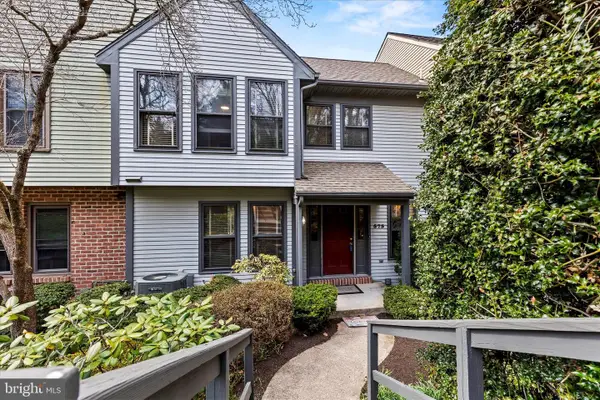 573 Lovell Ct, HUMMELSTOWN, PA 17036