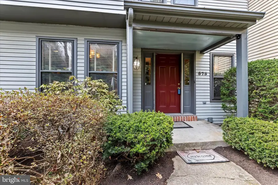 573 Lovell Ct, Hummelstown, PA 17036 - #2