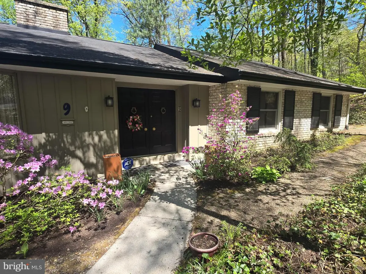 9 Brownstone Dr, Hershey, PA 17033 - #1