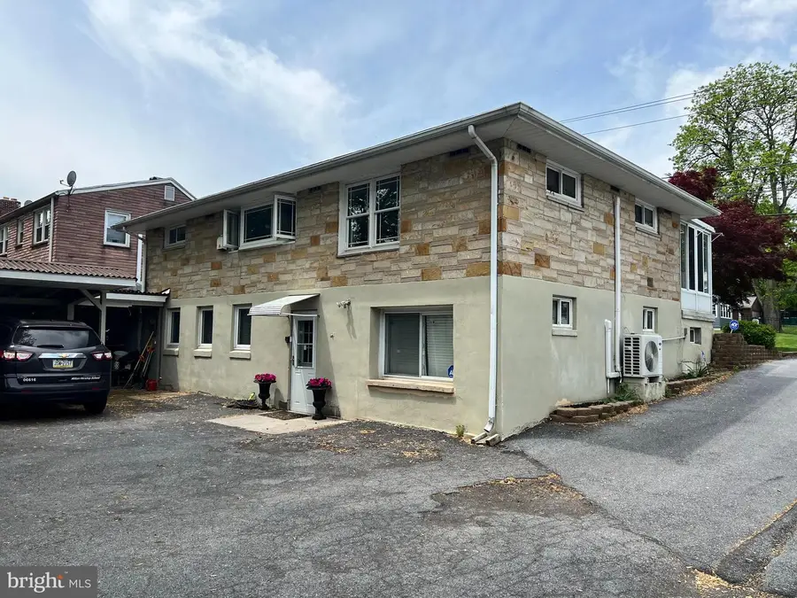 46 W Governor Rd, Hershey, PA 17033 - #2