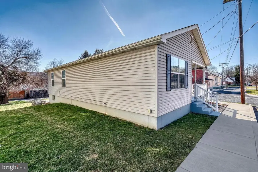 213 Market St, Highspire, PA 17034 - #3