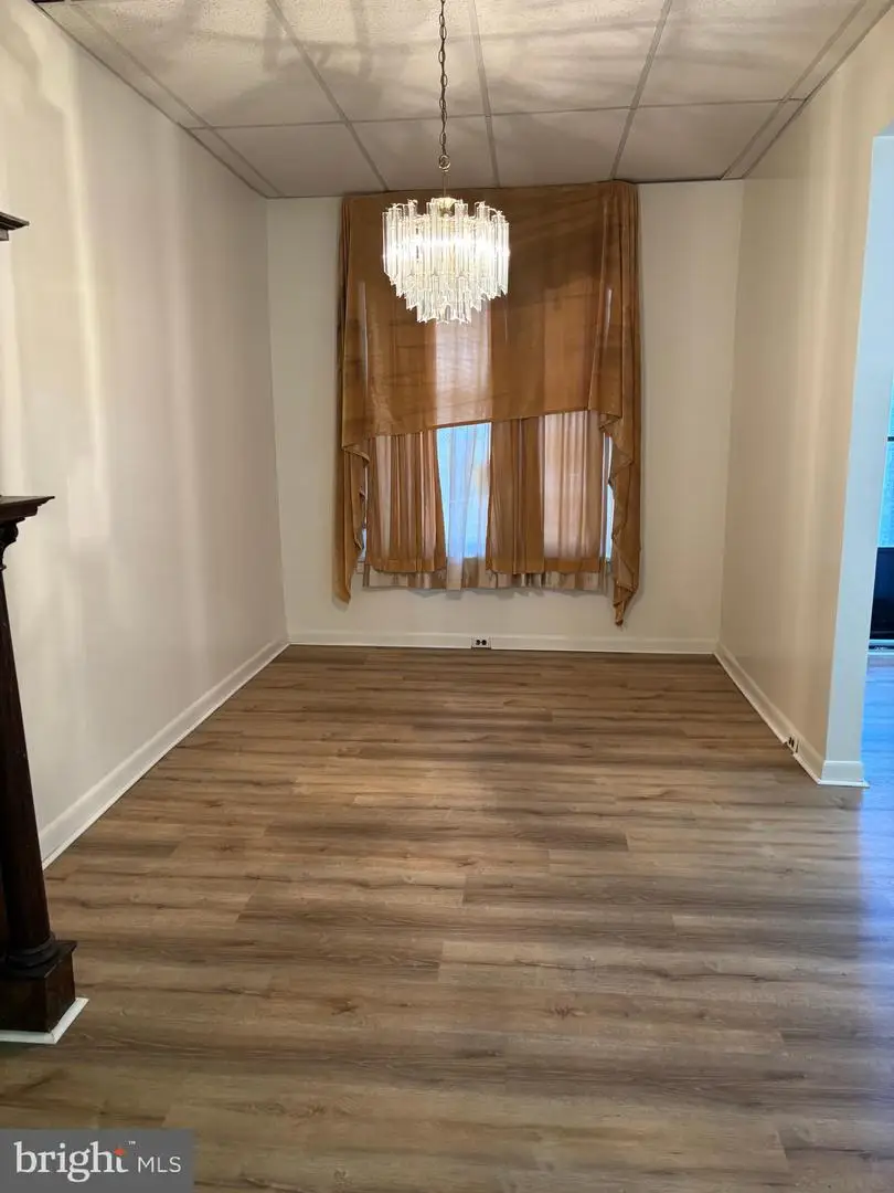 433 Peffer St, Harrisburg, PA 17102 - #3