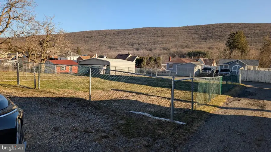 210 E Spruce St, Williamstown, PA 17098 - #2