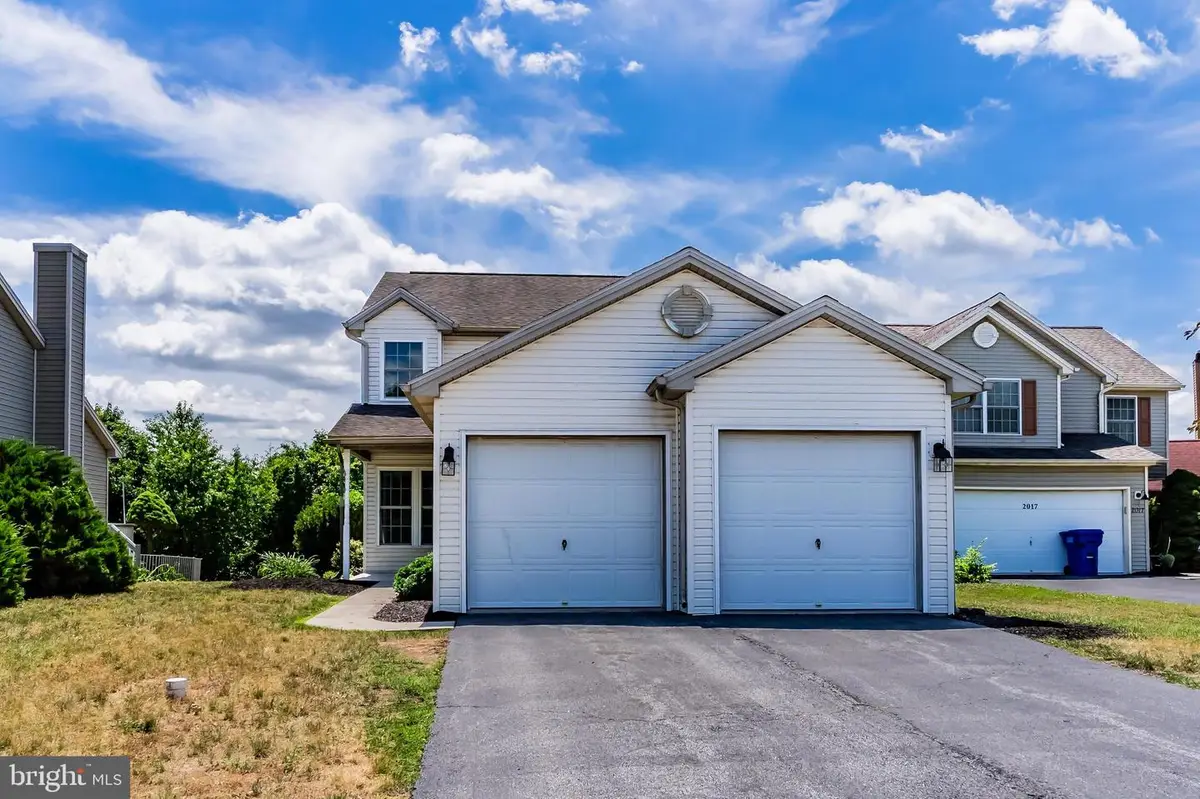2015 Alexis Dr, Harrisburg, PA 17110 - #1