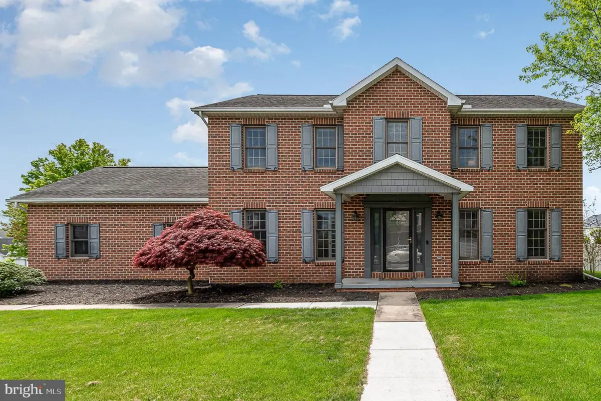 6809 Drake Dr, Harrisburg, PA 17112 - #1