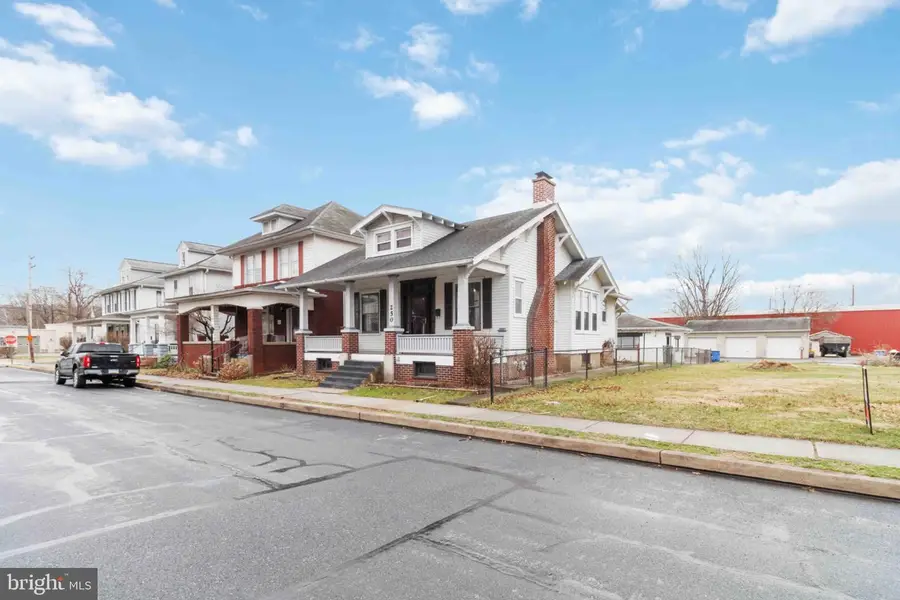 250 E Emaus St, Middletown, PA 17057 - #3