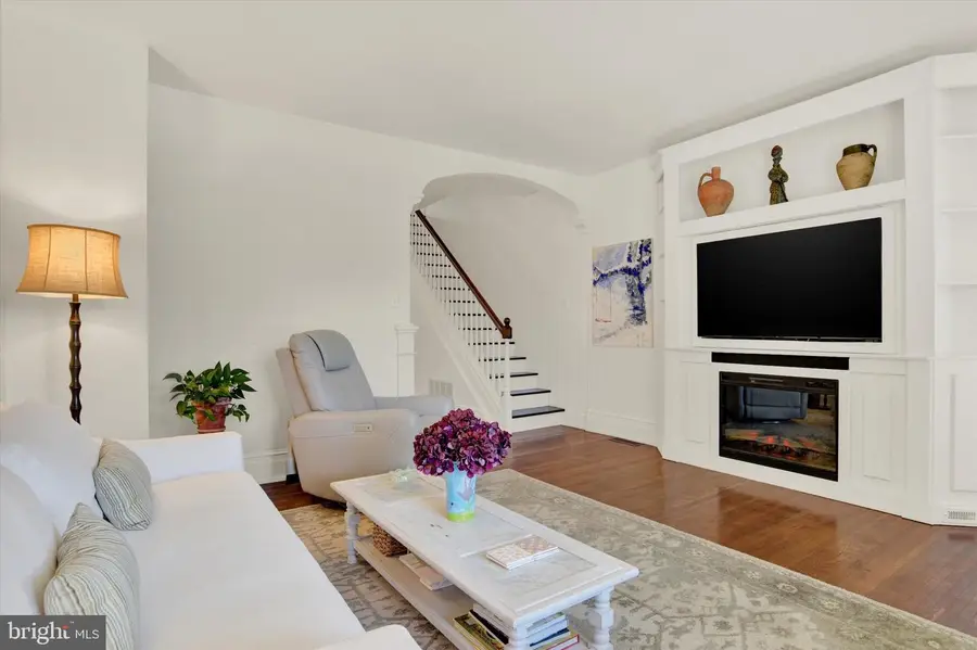 228 Lewis St, Harrisburg, PA 17110 - #3