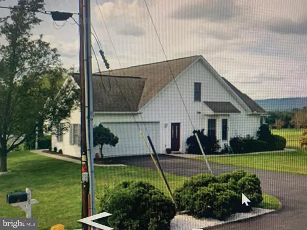 400 Locust St, HALIFAX, PA 17032