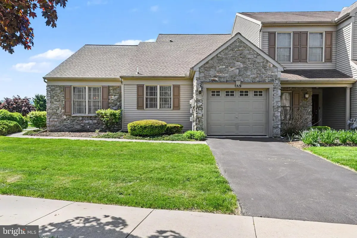 1928 Limestone Dr, Hummelstown, PA 17036 - #1