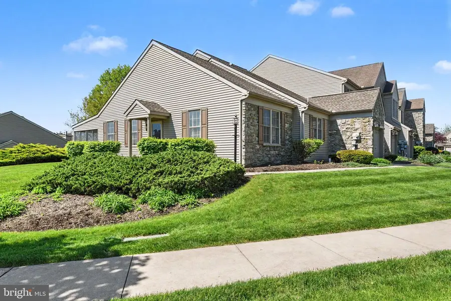 1928 Limestone Dr, Hummelstown, PA 17036 - #2