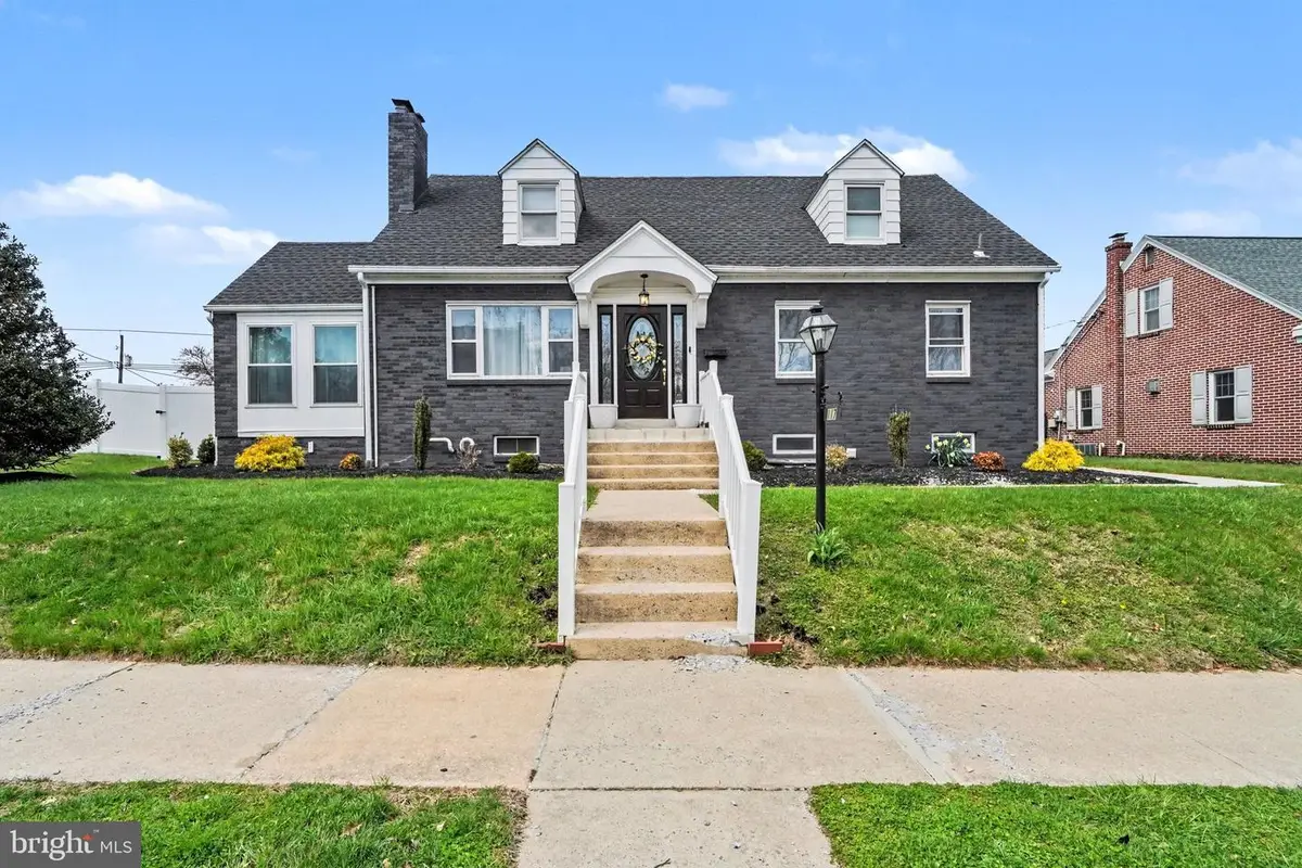 117 W Areba Ave, Hershey, PA 17033 - #1