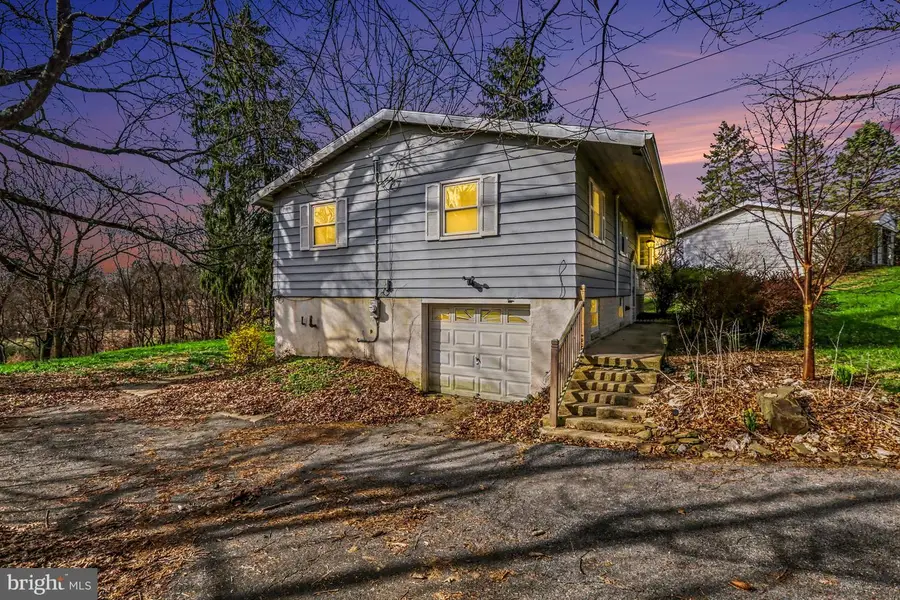 6085 Cherry Hill Rd, Harrisburg, PA 17111 - #3