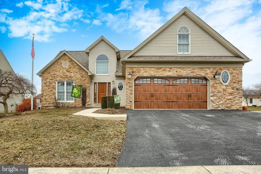 216 Fox Grove Pl, Hummelstown, PA 17036 - #2