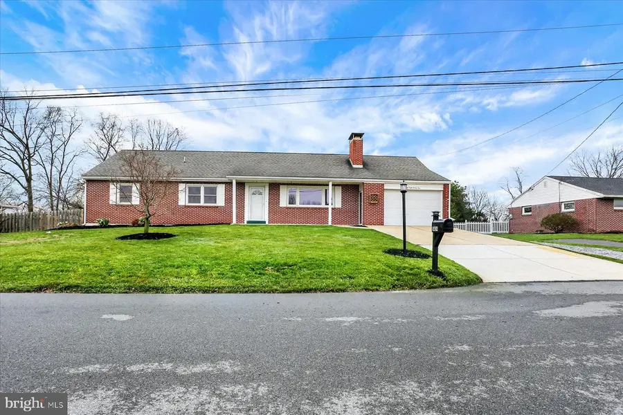 5824 Mayfair Dr, Harrisburg, PA 17112 - #2