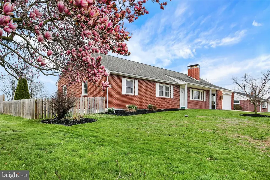 5824 Mayfair Dr, Harrisburg, PA 17112 - #3