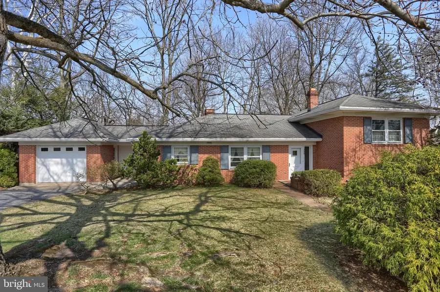 359 E Granada Ave, Hershey, PA 17033 - #2