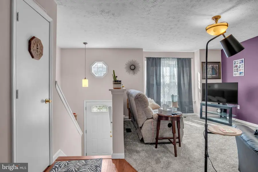 279 Lincoln Ave, Harrisburg, PA 17111 - #3