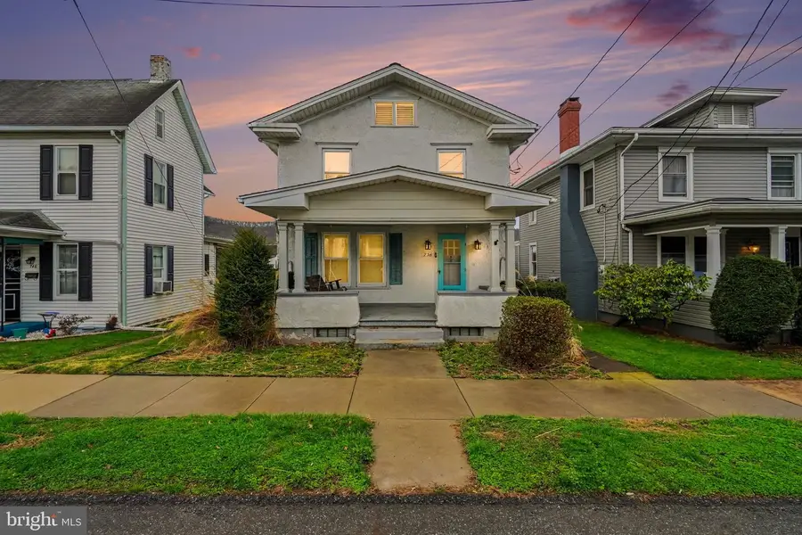 738 Union St, Millersburg, PA 17061 - #2