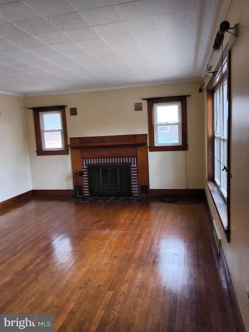 4249 Locust Ln, Harrisburg, PA 17109 - #2