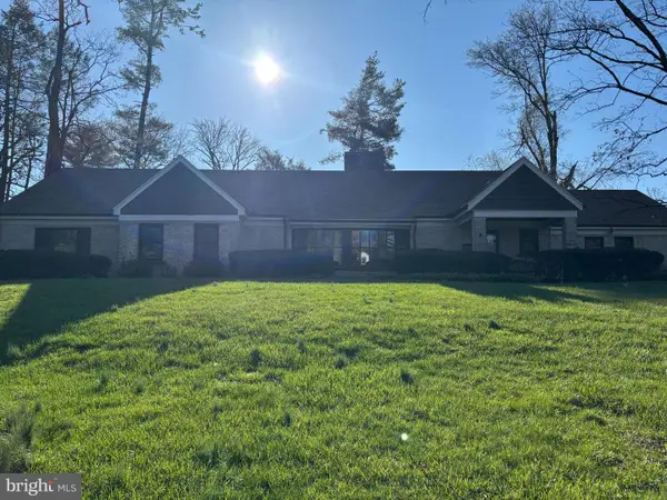 2301-a Valley Rd, HARRISBURG, PA 17104