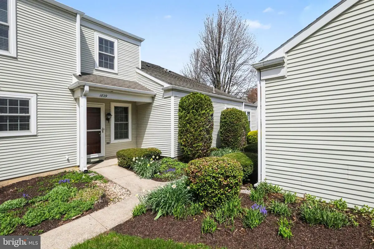 1829 Wexford Rd, Palmyra, PA 17078 - #1