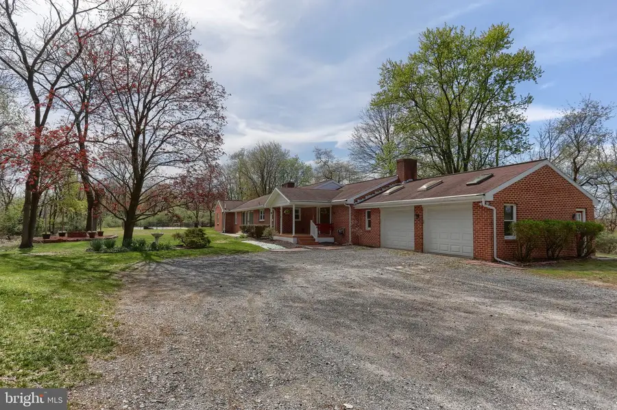 96 Schoolhouse Rd, Middletown, PA 17057 - #3