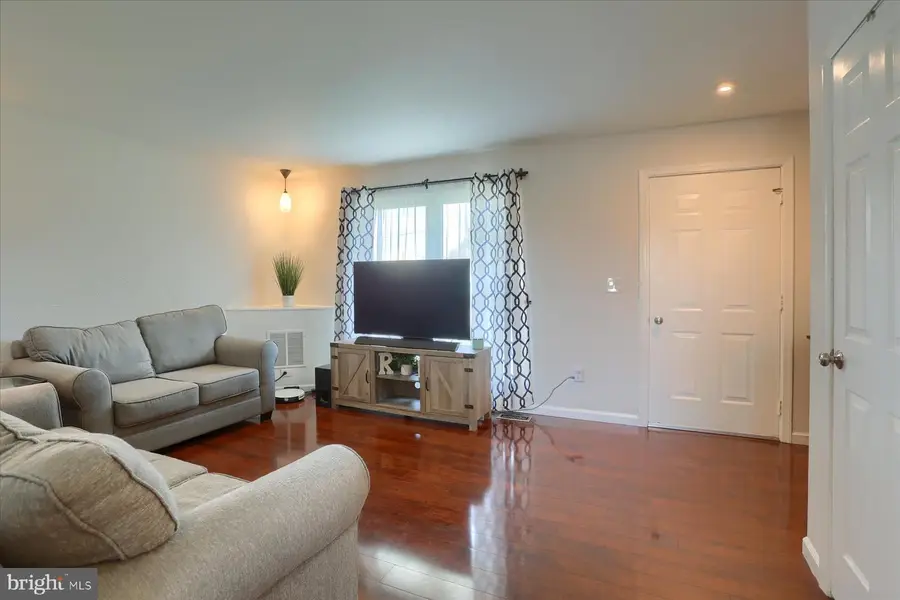 6250 Ann St, Harrisburg, PA 17111 - #3