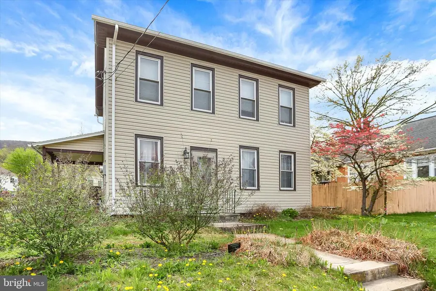 90 E Main St, Elizabethville, PA 17023 - #2