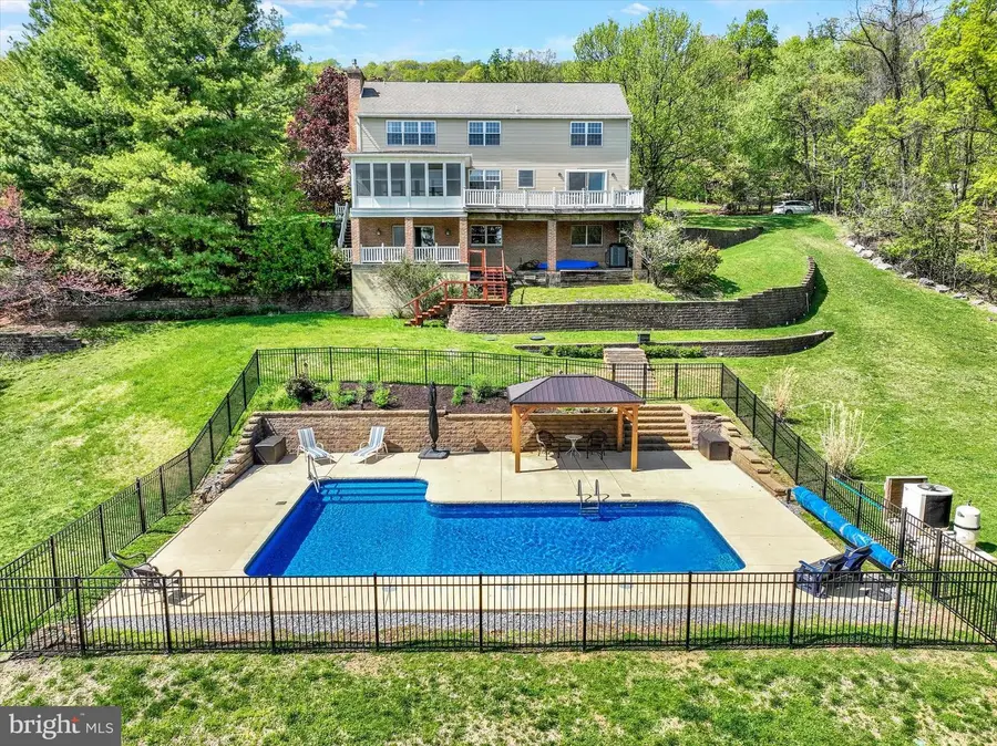 5909 Eshenaur Dr, Harrisburg, PA 17112 - #2