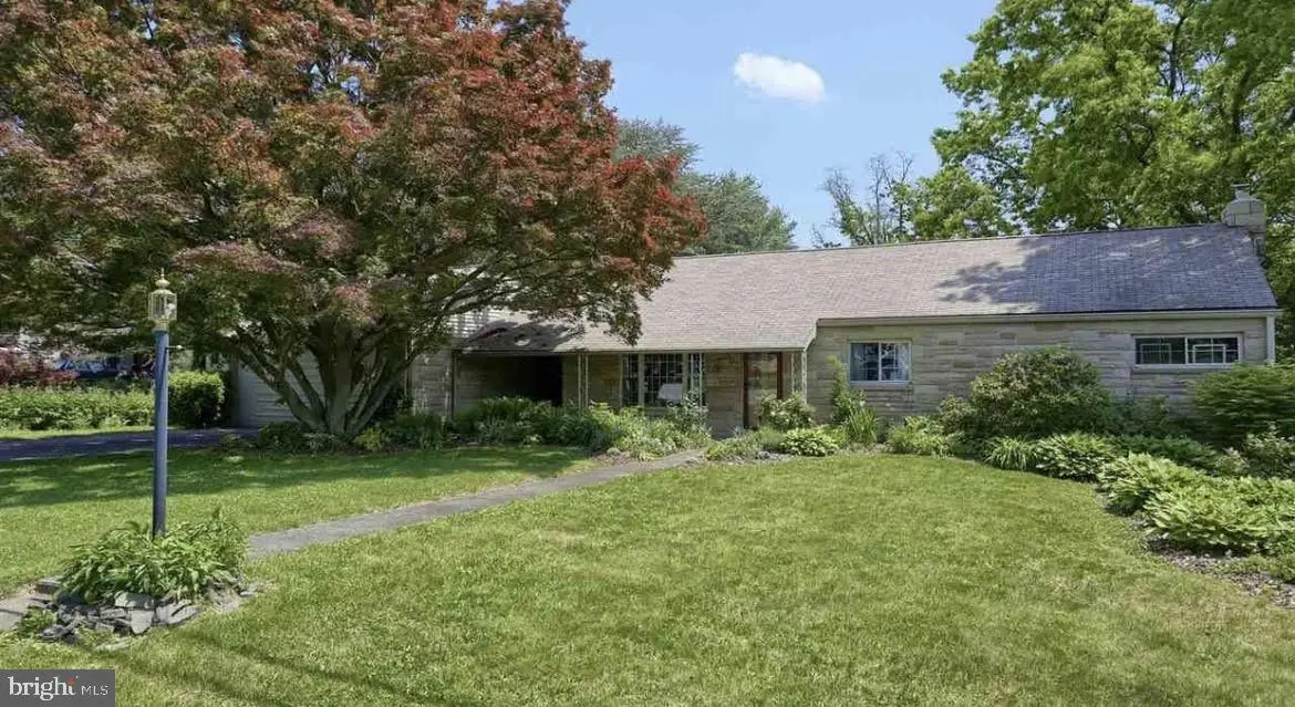 1411 Vesta Dr, Harrisburg, PA 17112 - #1