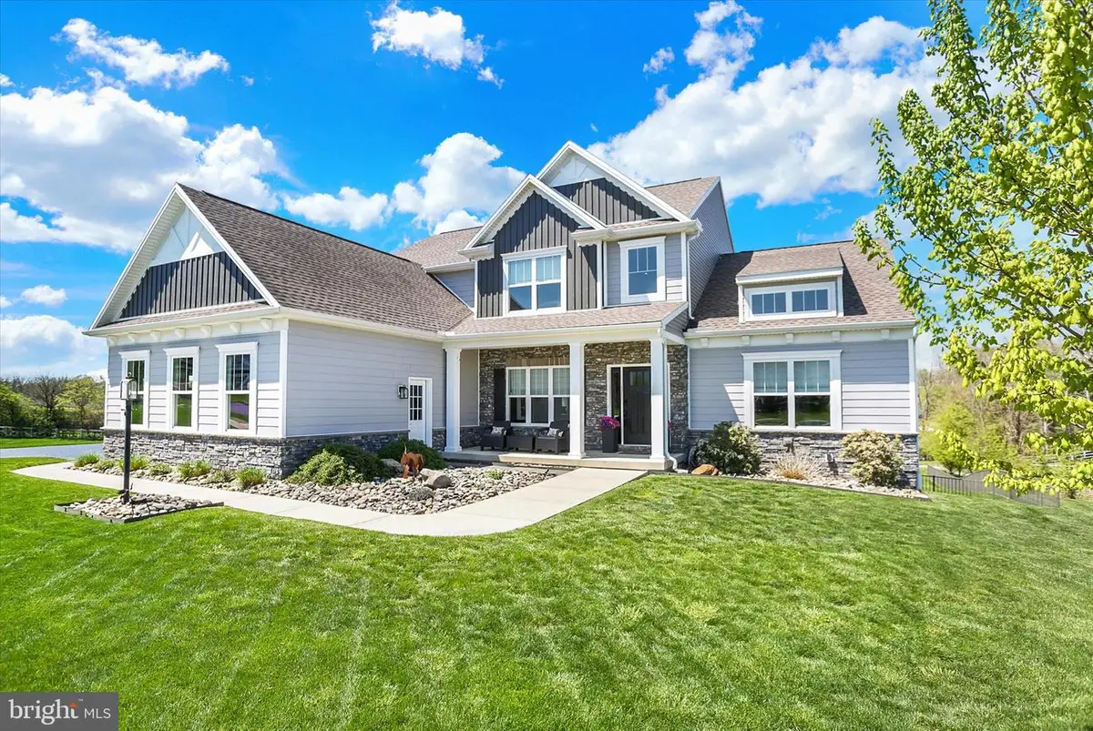 102 Memorial Dr, Harrisburg, PA 17112 - #1