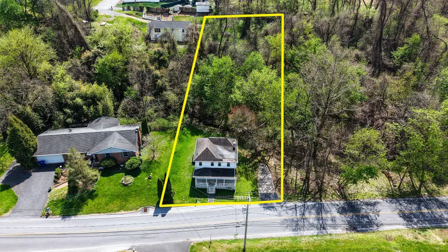 2023 Locust Ln, Harrisburg, PA 17109 - #2